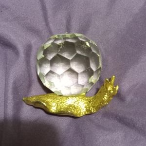 ADORABLE VINTAGE MINIATURE CRYSTAL🔮 SNAIL 🐌 FIGUREINE..GREAT CONDITION